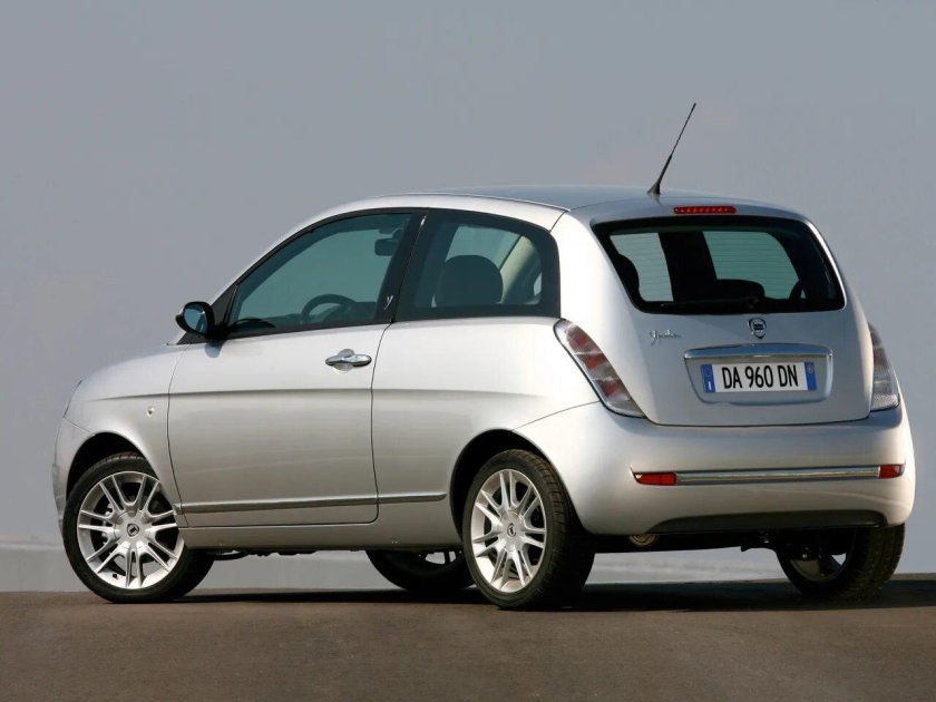 Lancia Ypsilon II