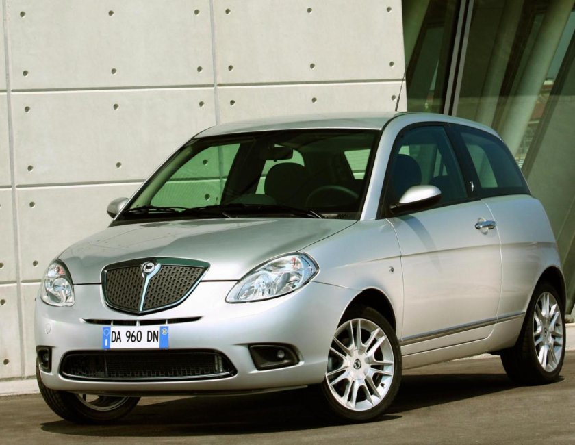 Lancia Ypsilon II