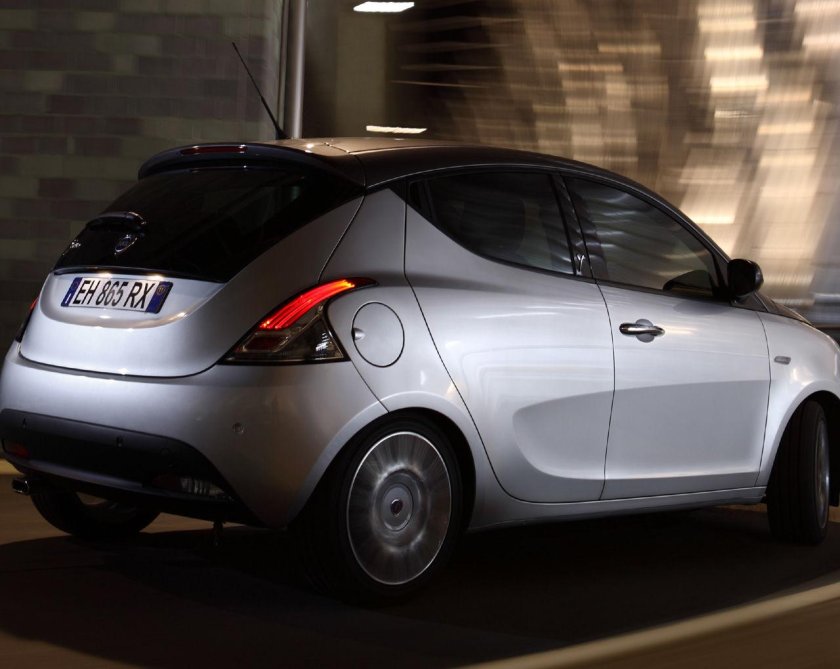 Wikipedia Lancia Ypsilon 2011