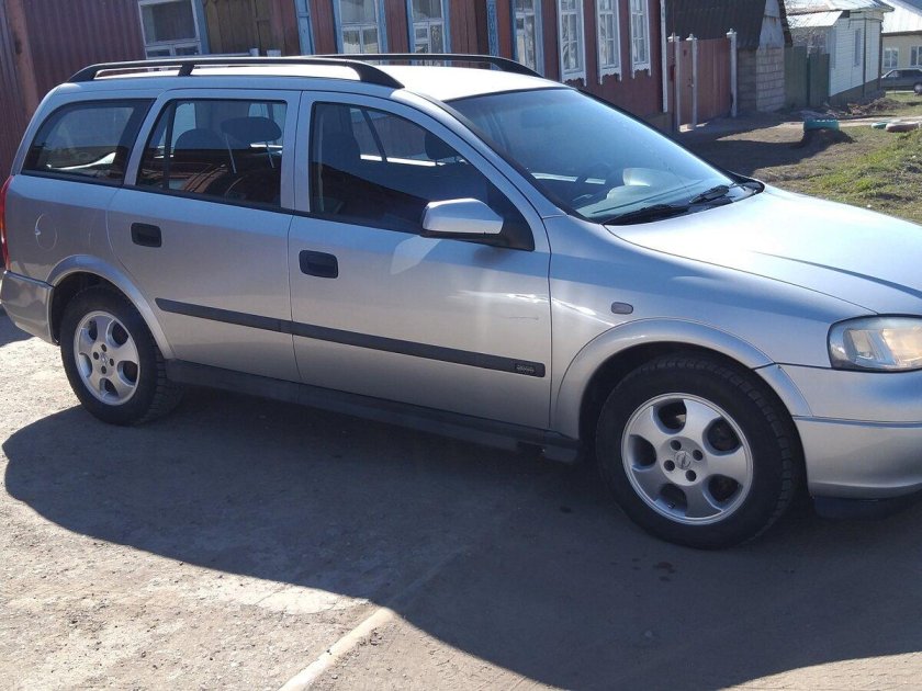 Опель Астра универсал 2000