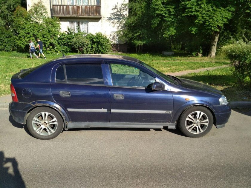 Opel Astra g 2000 хэтчбек