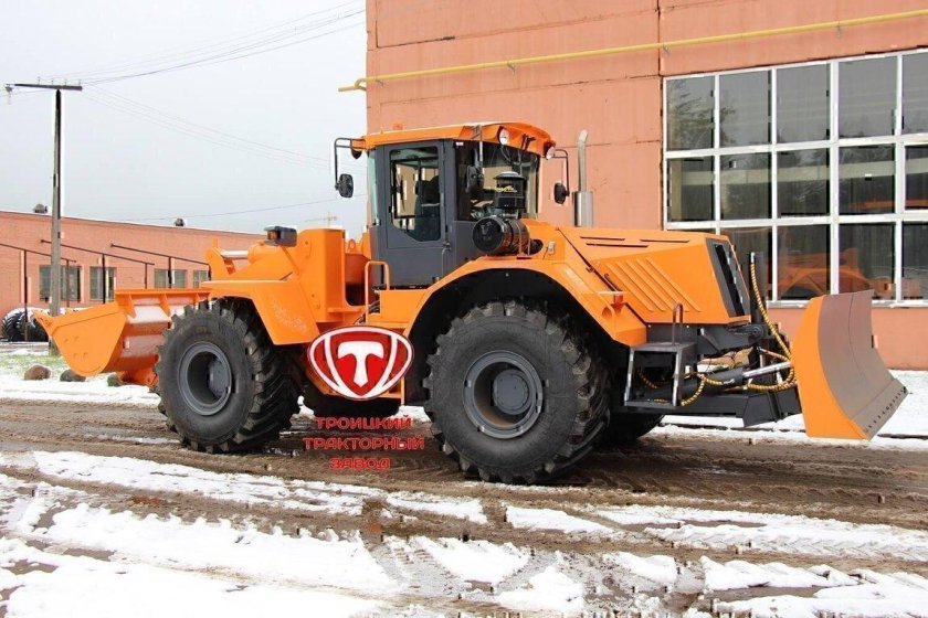 Трактор Станислав к-704-4р