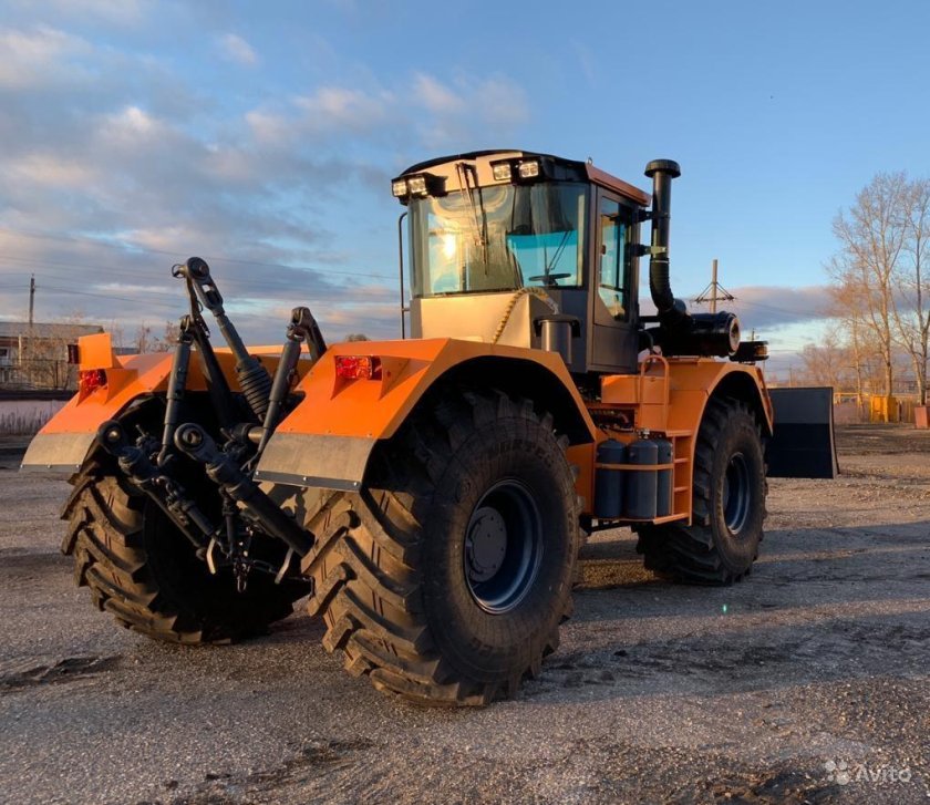 Трактор Кировец к 704