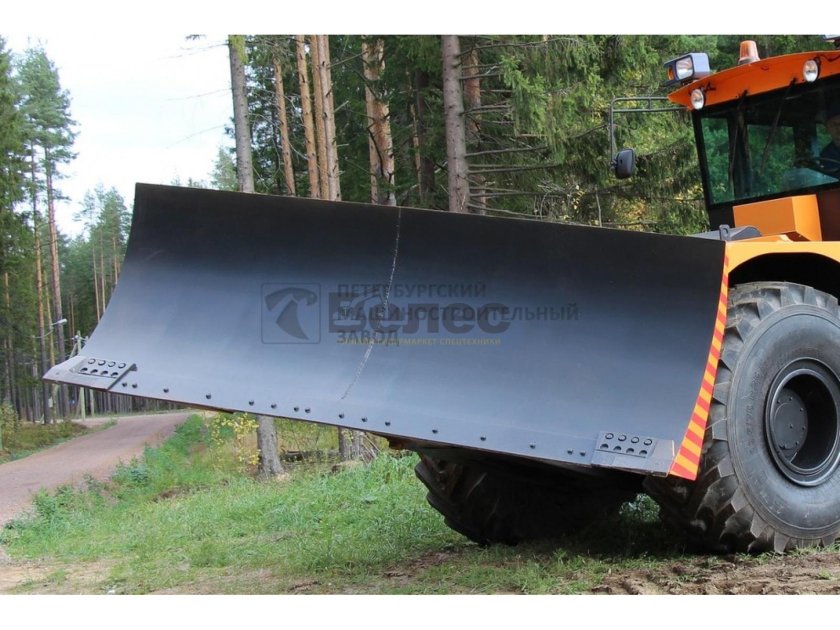 Навесные оборудование на бульдозер