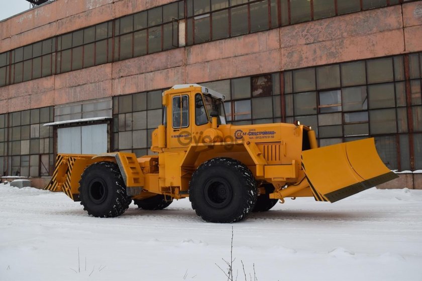 Колесный бульдозер к 702мба 01 БКУ