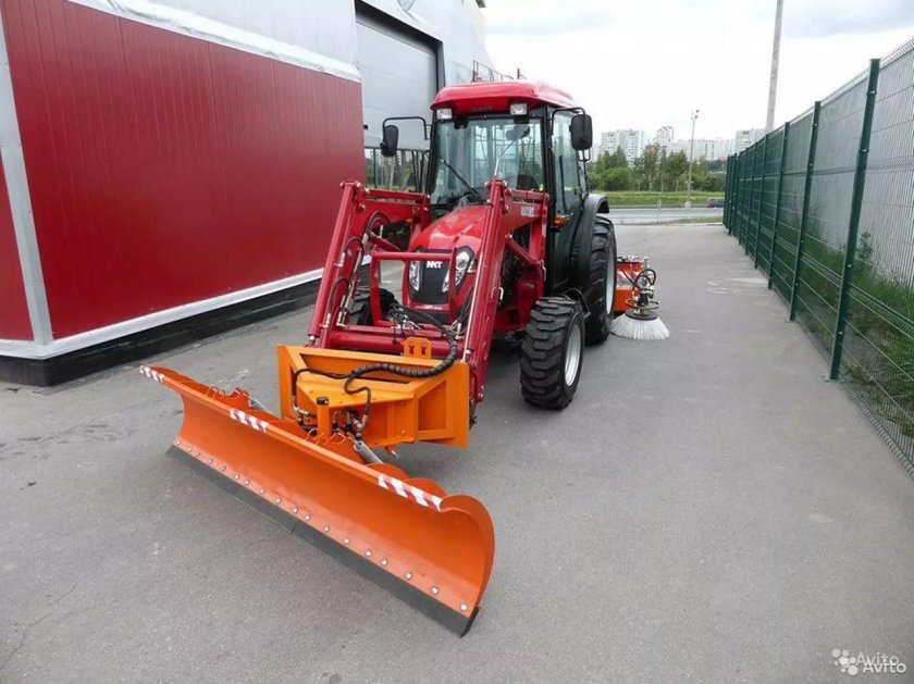 Трактор tym t603