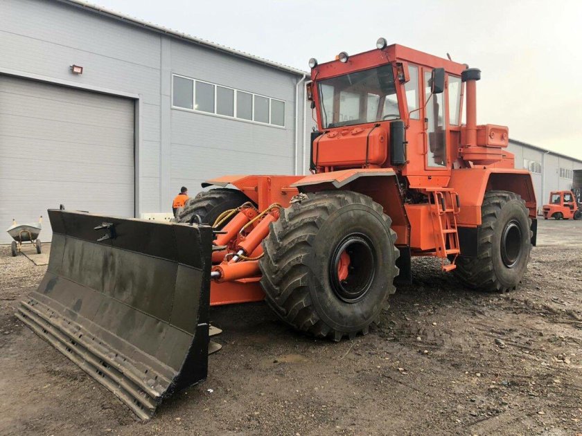 Бульдозер колесный Кировец к-702мба-01-БКУ