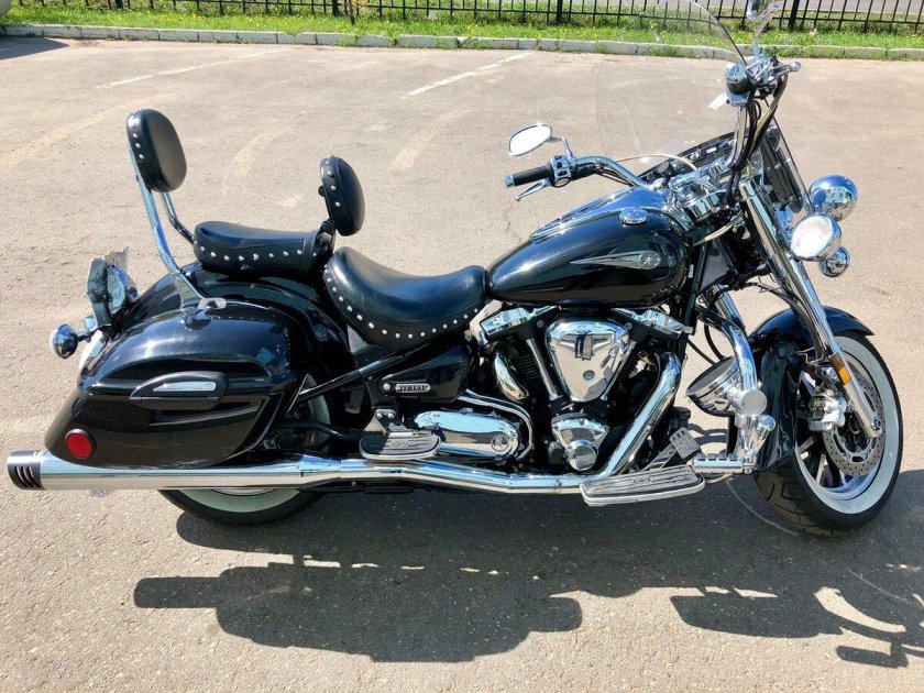 Yamaha road star 1700