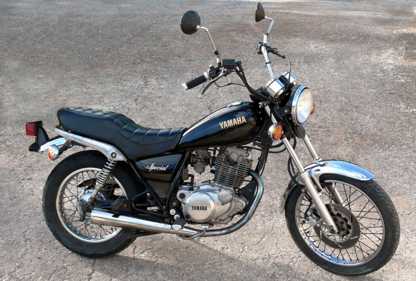 Yamaha sr250