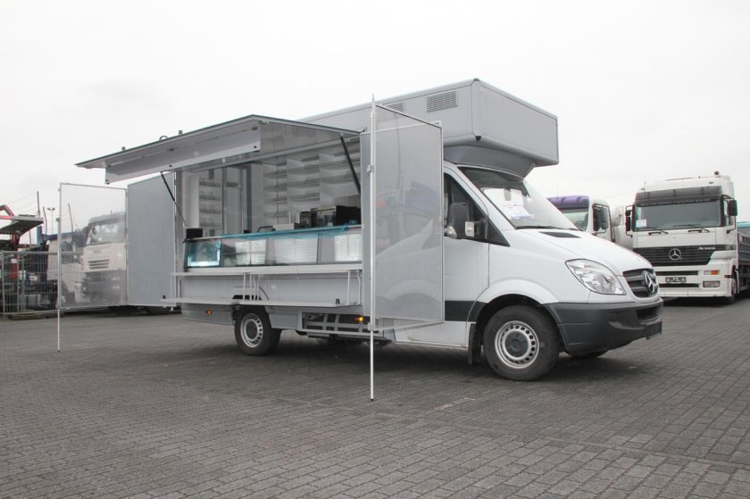 714901-0000010-08 Специальный прицеп автолавка