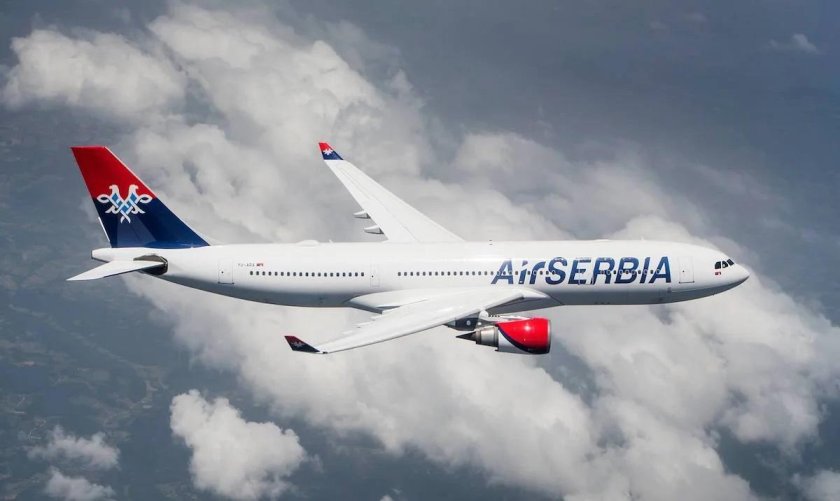Самолёт Air Serbia