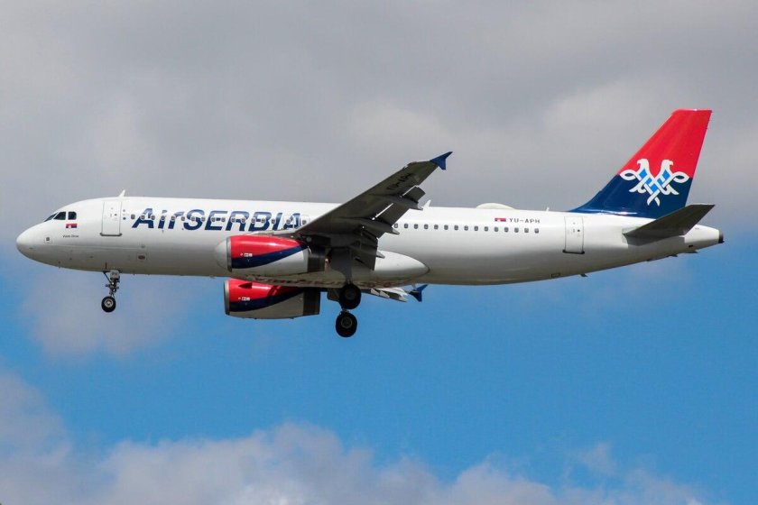Airbus a320 Air Serbia