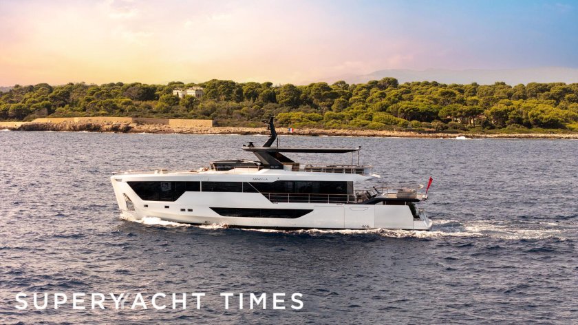 Яхта absolute navetta 58