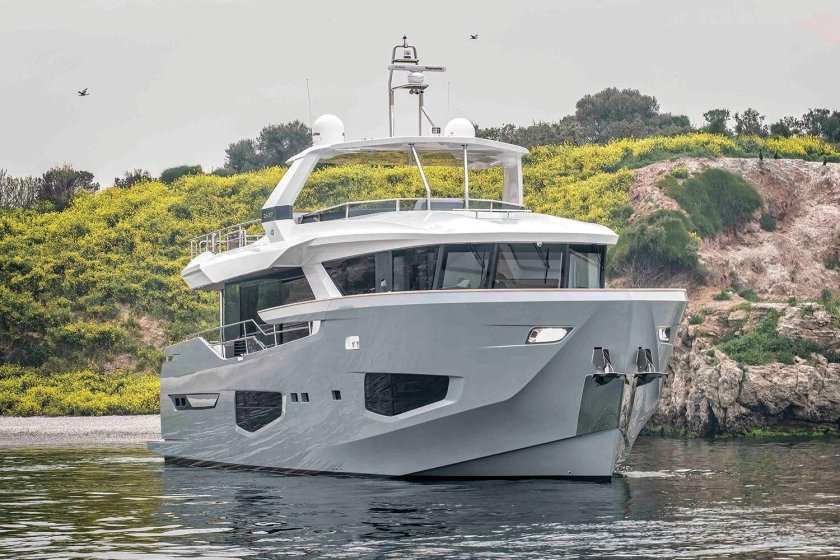 Яхта Numarine 32 XP