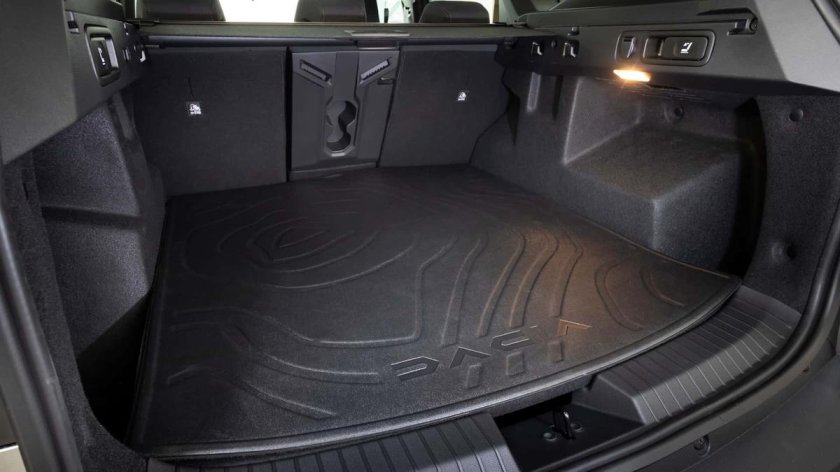 Коврик в багажник