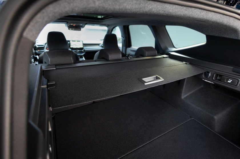 Toyota rav4 2019 багажник