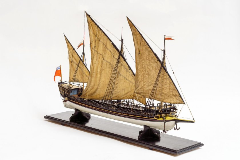 Галера модель