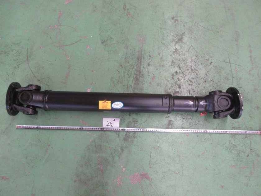 Вал карданный передний 4110000753