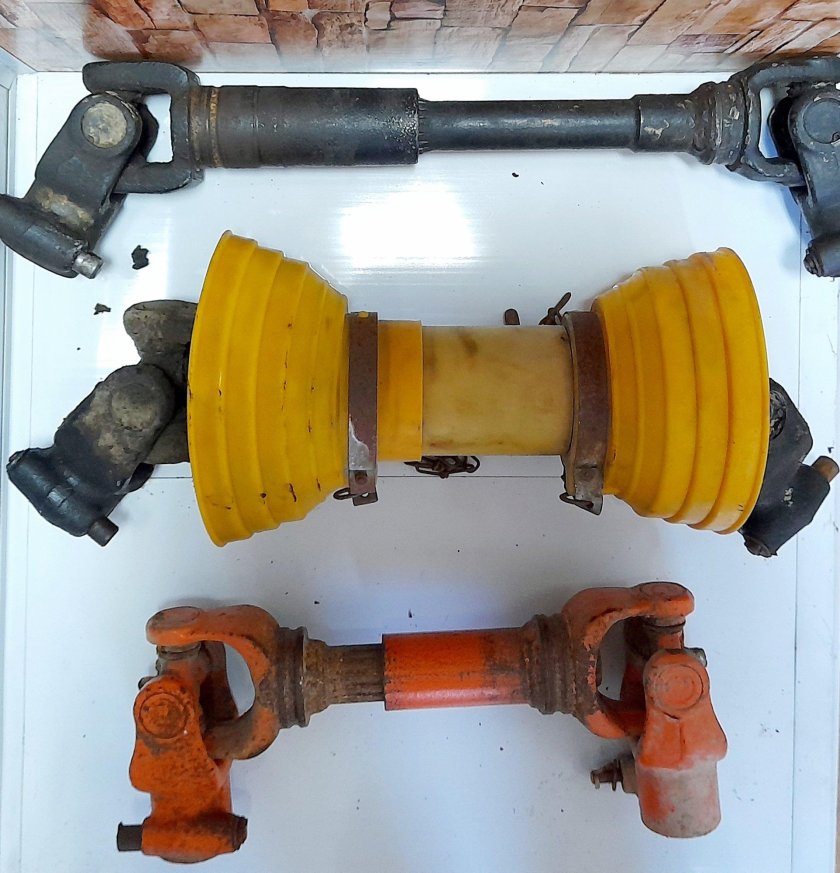 Карданный вал 6 шлицов