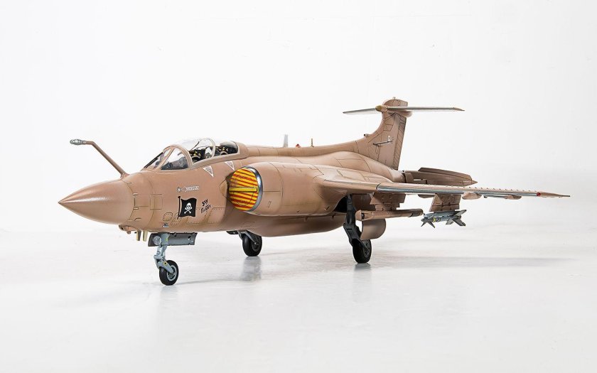 1/48 buccaneer