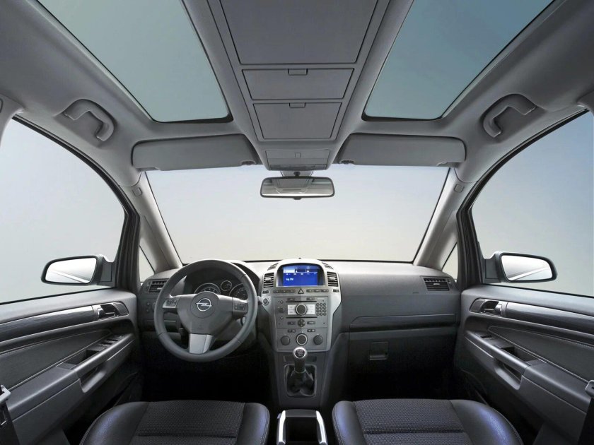 Опель Зафира 2006 салон