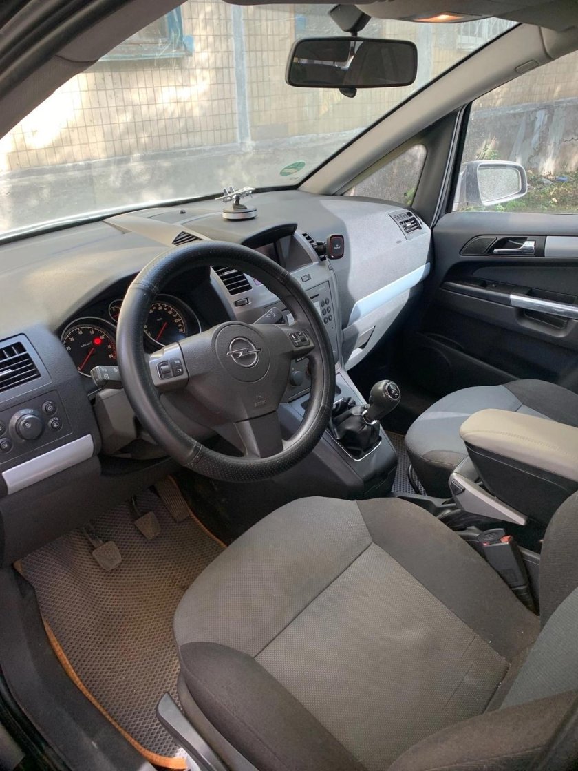 Опель зафира b