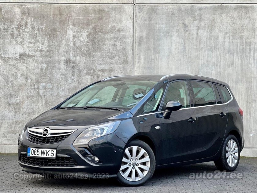 Opel Zafira Cosmo 2015