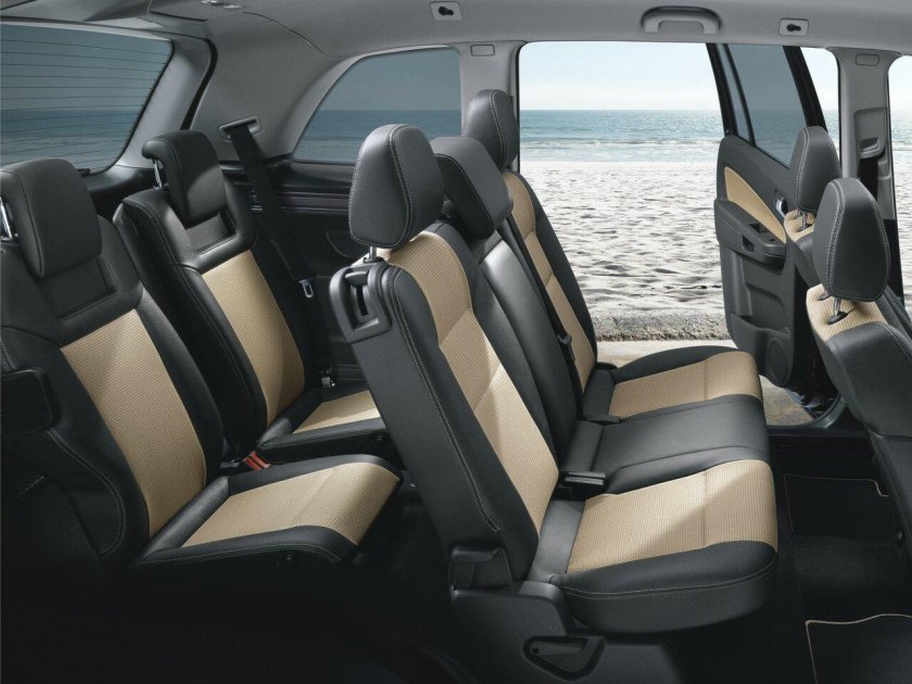 Opel Zafira 2007 салон