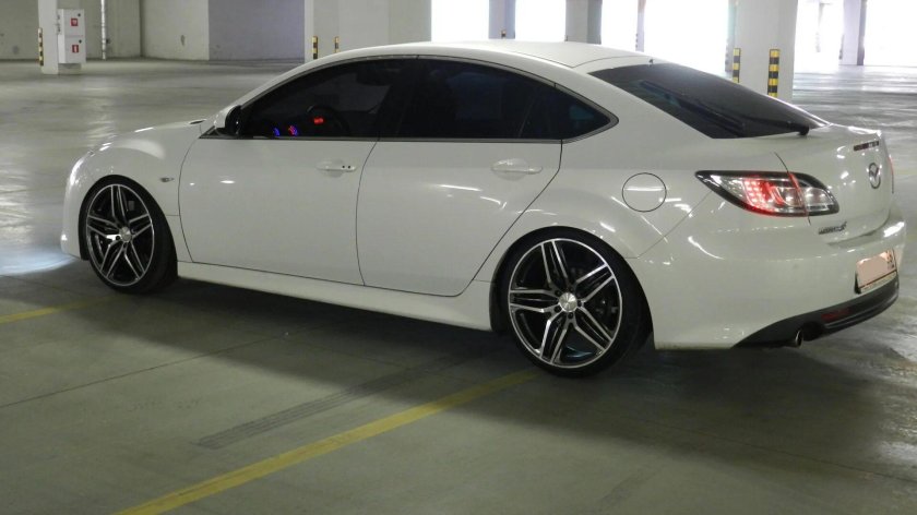 Mazda 6 GH белая