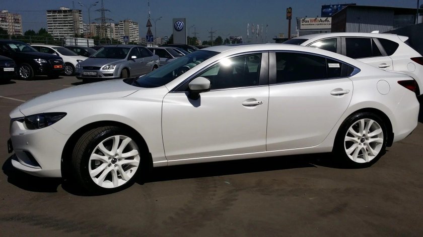 Mazda 6 белая
