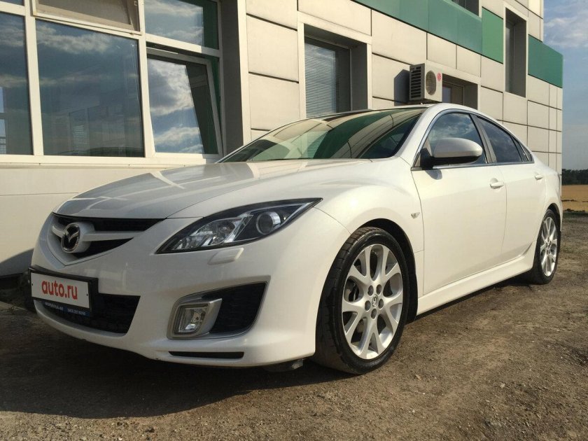 Mazda 6 2011 белая