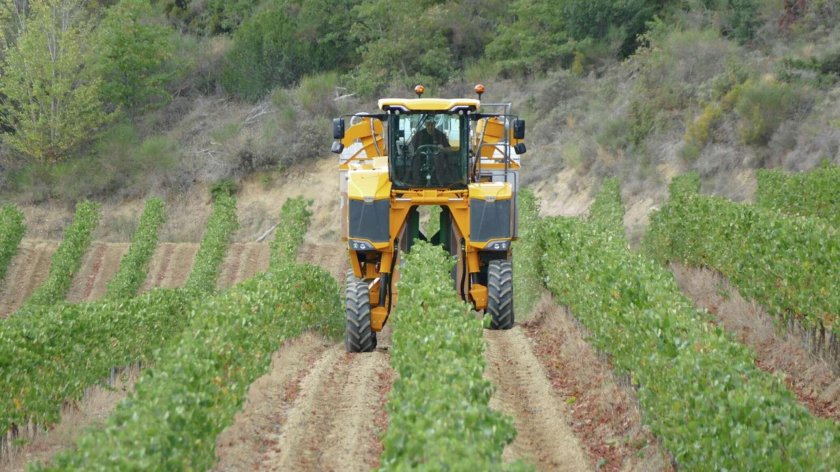 Грегуар виноградоуборочный комбайн