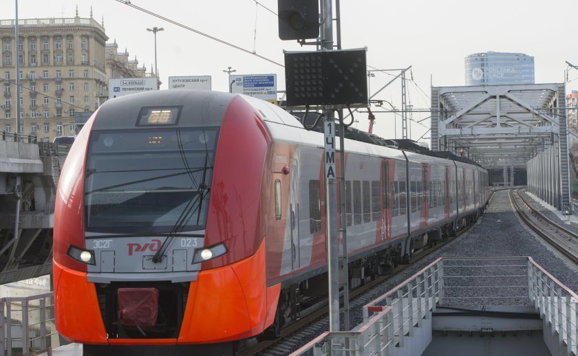 Поезд Ласточка Меридиан