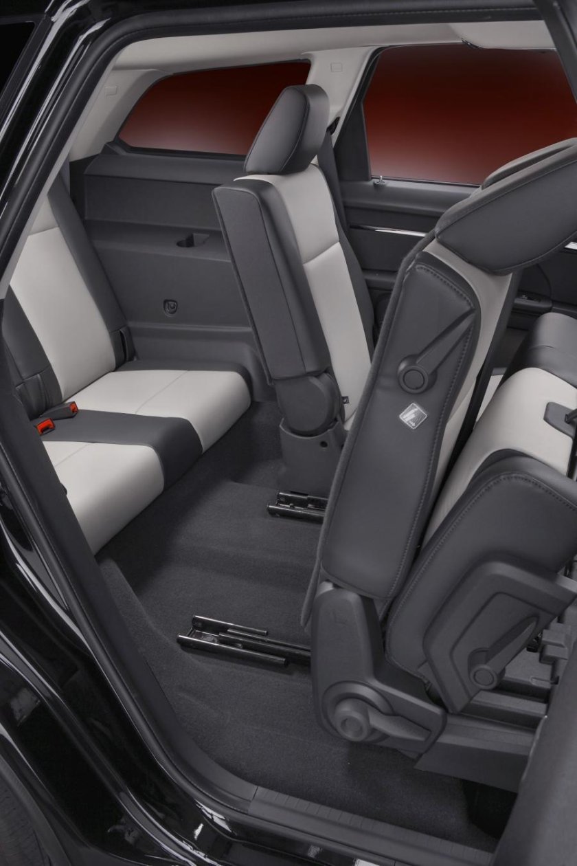 Dodge Journey салон