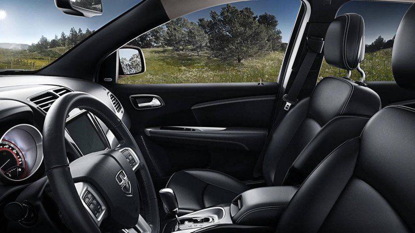 Додж Джорни салон