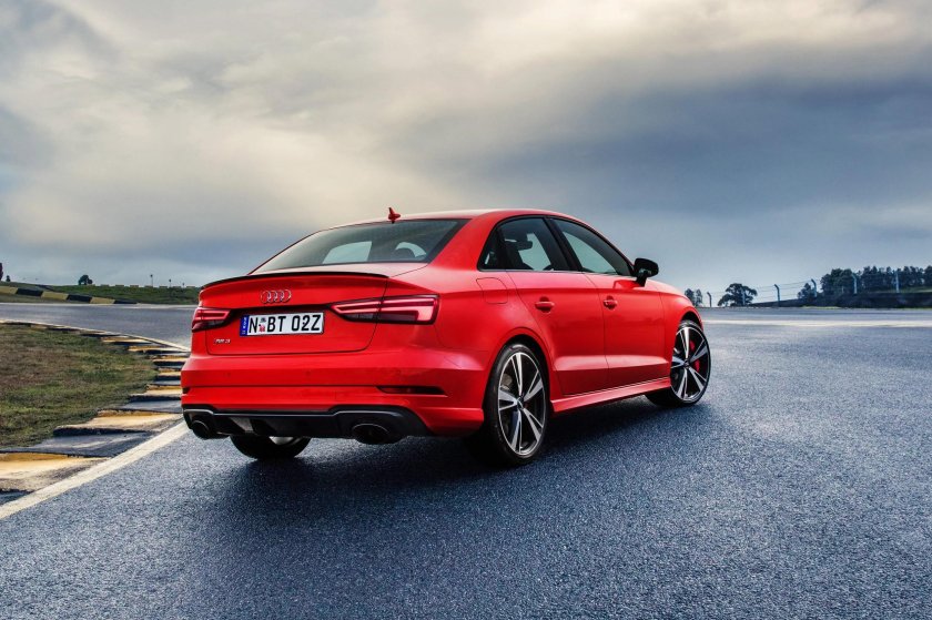 Audi rs3 2018 sedan
