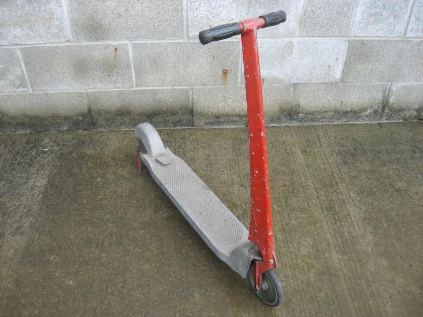 Foot scooter