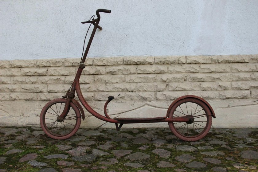 Ретро самокат