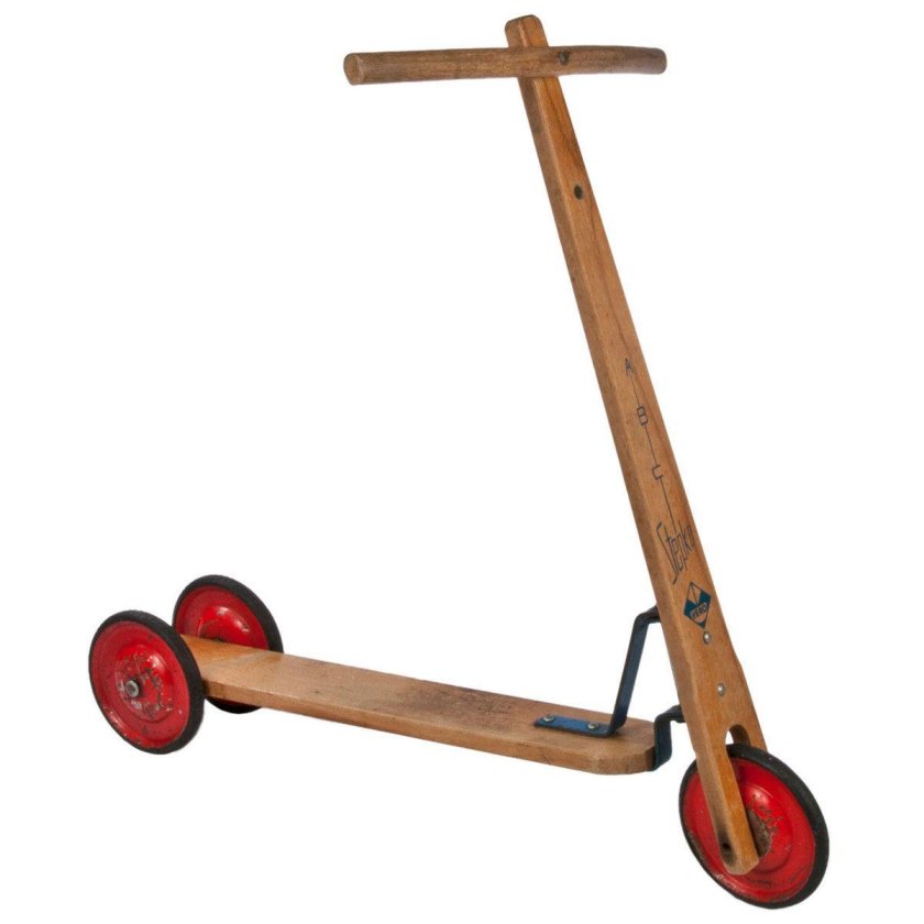 Деревянный самокат