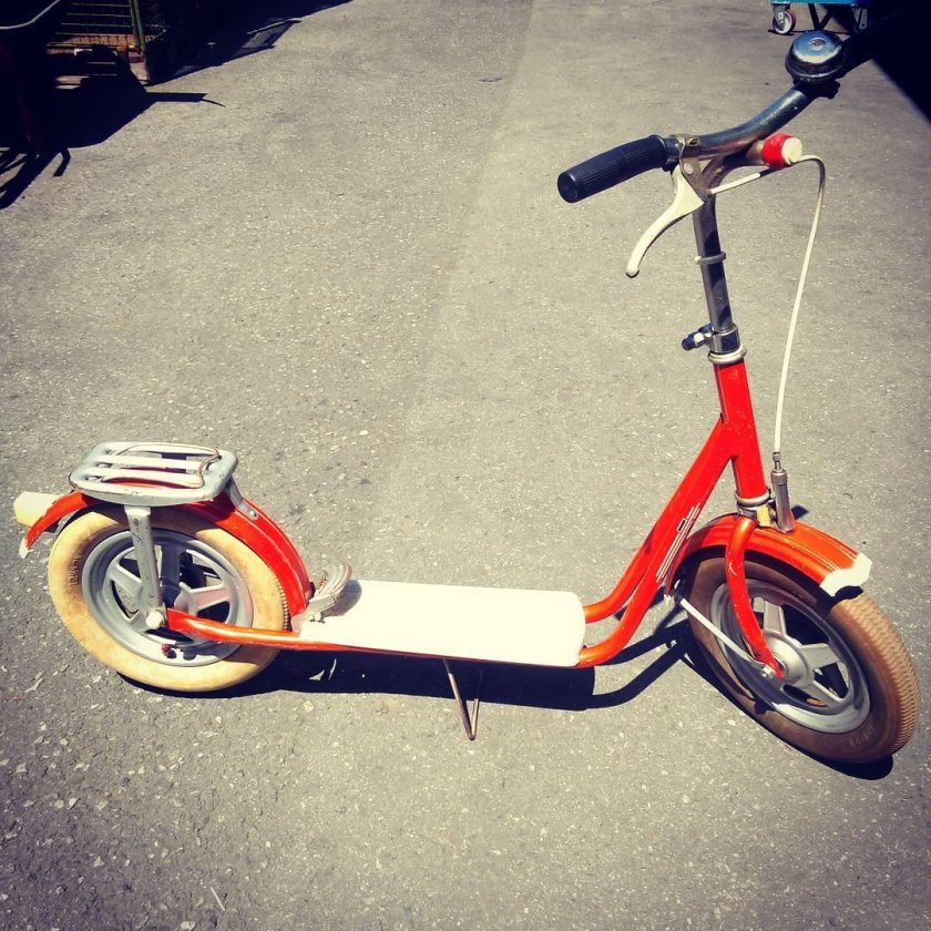 Ретро самокат