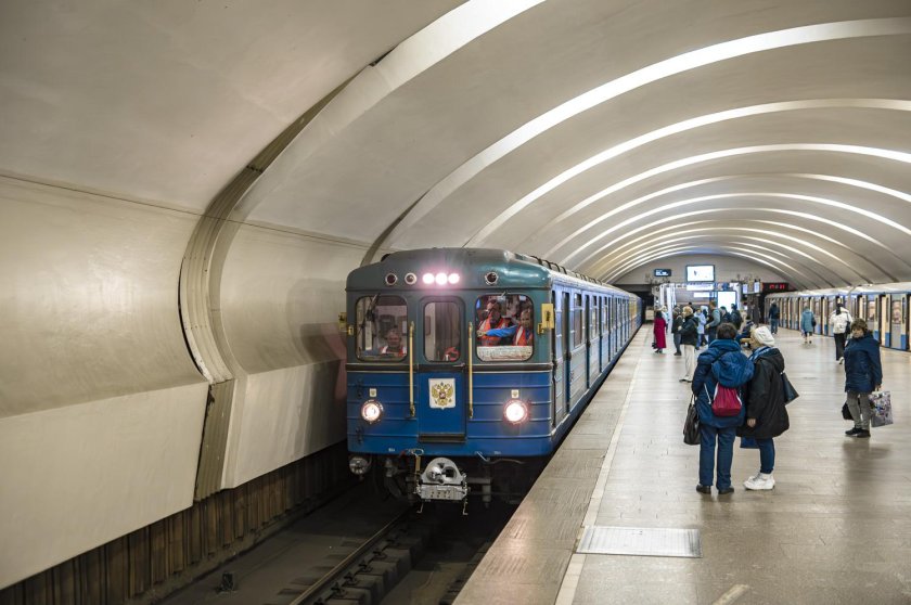 Вагон метро