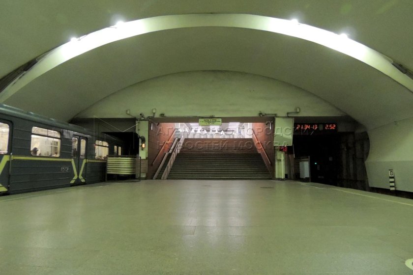 Вестибюль станции метро Коньково