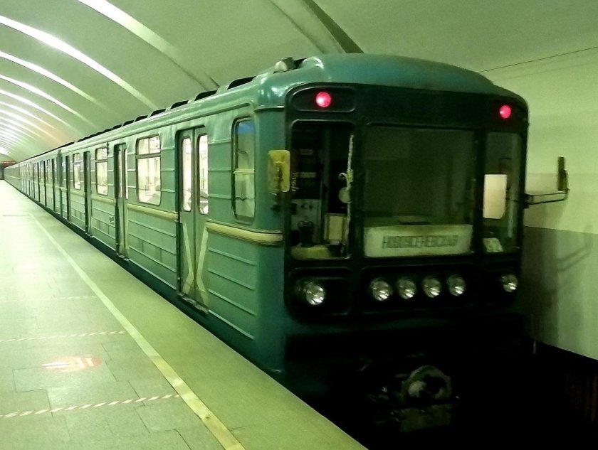 Метропоезд 81 717 714