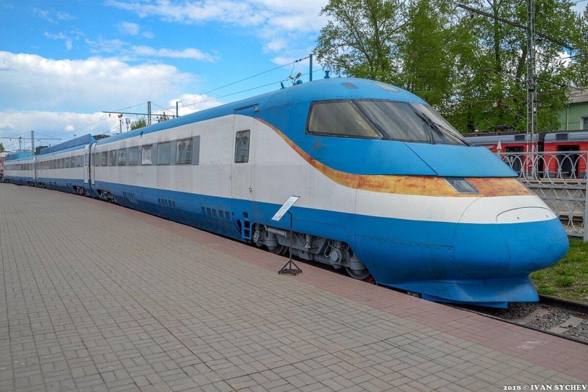 Электропоезд эс250 Сокол