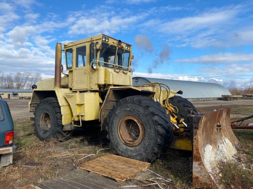 Колесный бульдозер к-702 БКУ