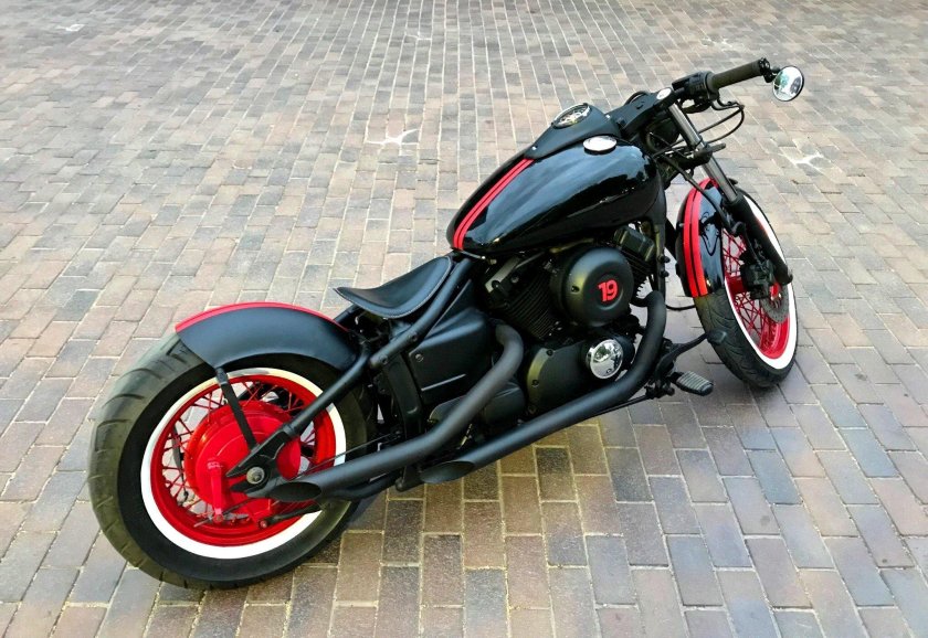 Yamaha XVS 400 Bobber