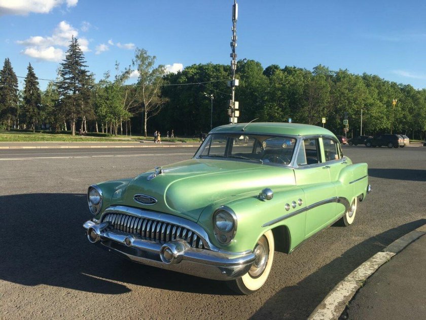 Buick Riviera 1953