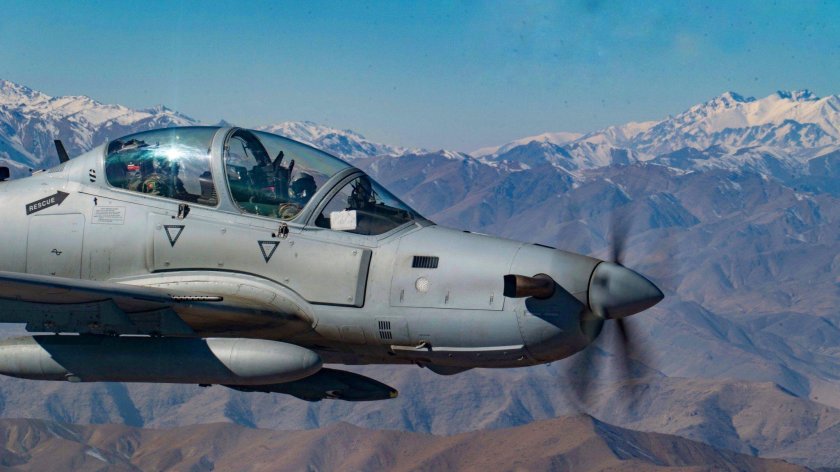 Турбовинтовой Штурмовик Embraer EMB-314 super Tucano