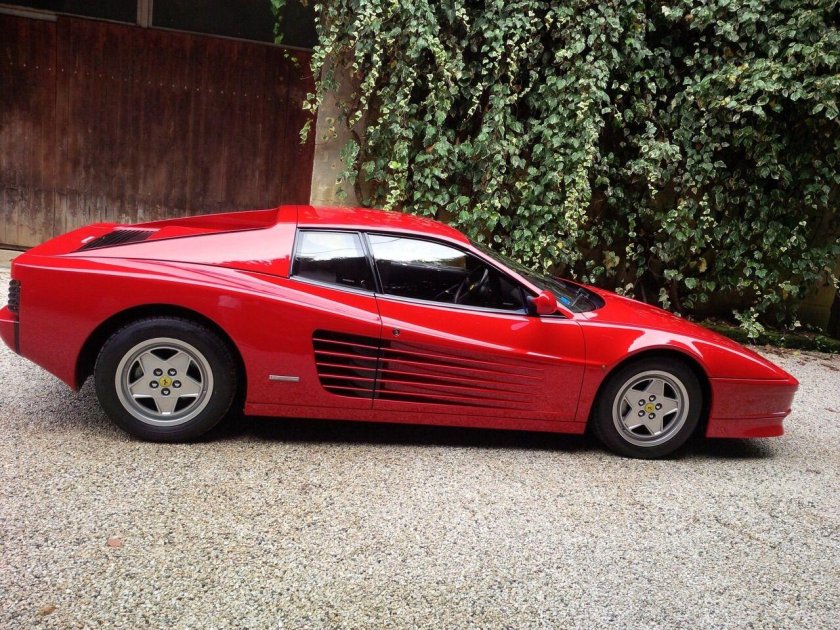 Ferrari testarossa 512tr