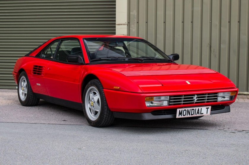 Феррари Мондиаль